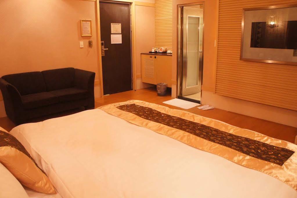 R7 Hotel Гаосюн Экстерьер фото